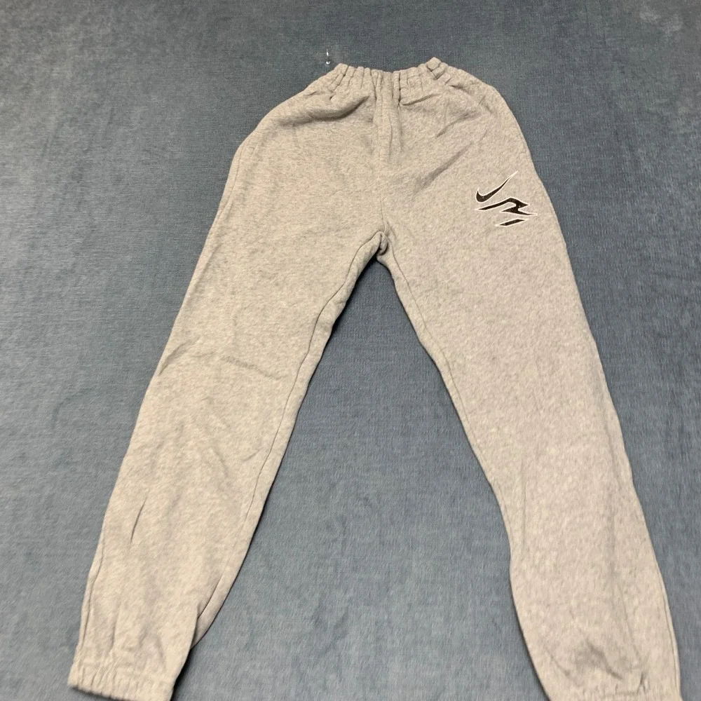 Nike 3BRAND Sweatpants Boys M Heather Gray Fleece Lined Drawstring Tapered Leg